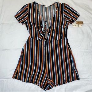 BNWT GARAGE KNOT FRONT ROMPER